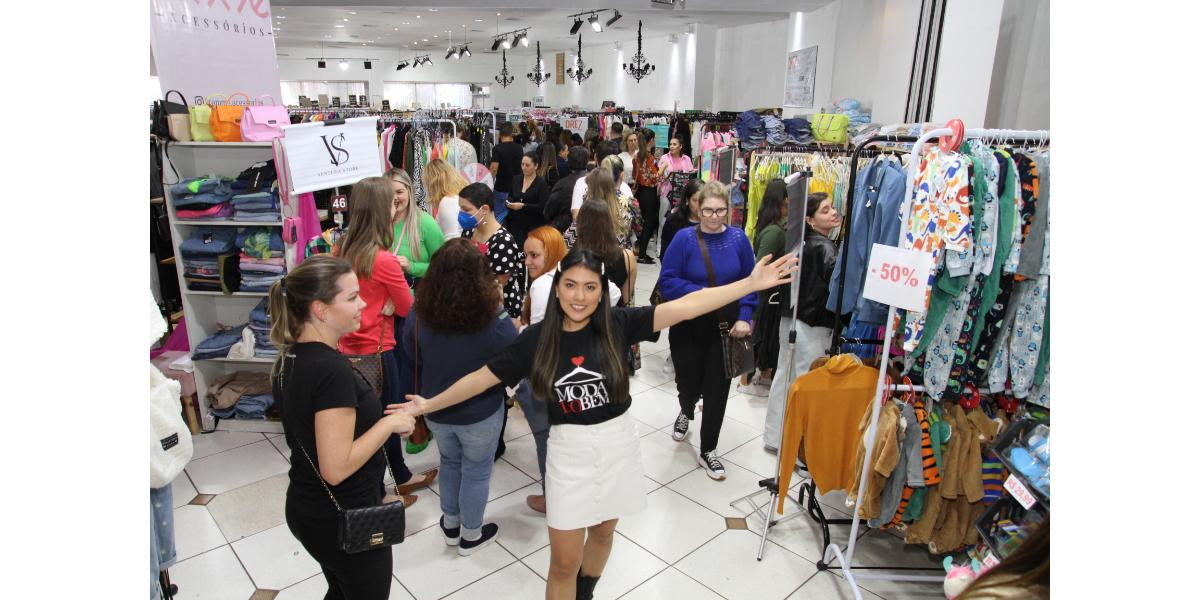 Moda do Bem reúne lojas de marcas famosas com descontos de até 70%