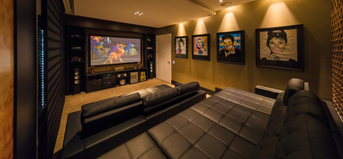 7 salas de TV para inspirar a criar um cantinho de cinema em casa