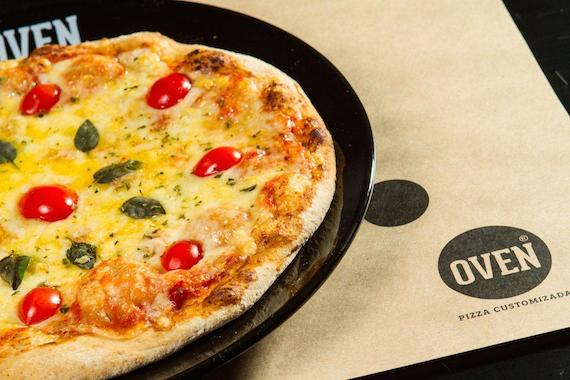 Pizza personalizada na Oven