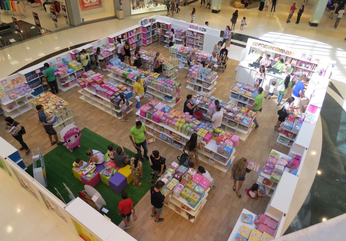 ParkShoppingBarigüi recebe   Feira Book Lovers kid