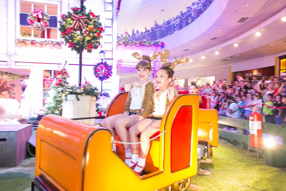 Natal com show de luzes e dança no  ParkShoppingBarigüi 