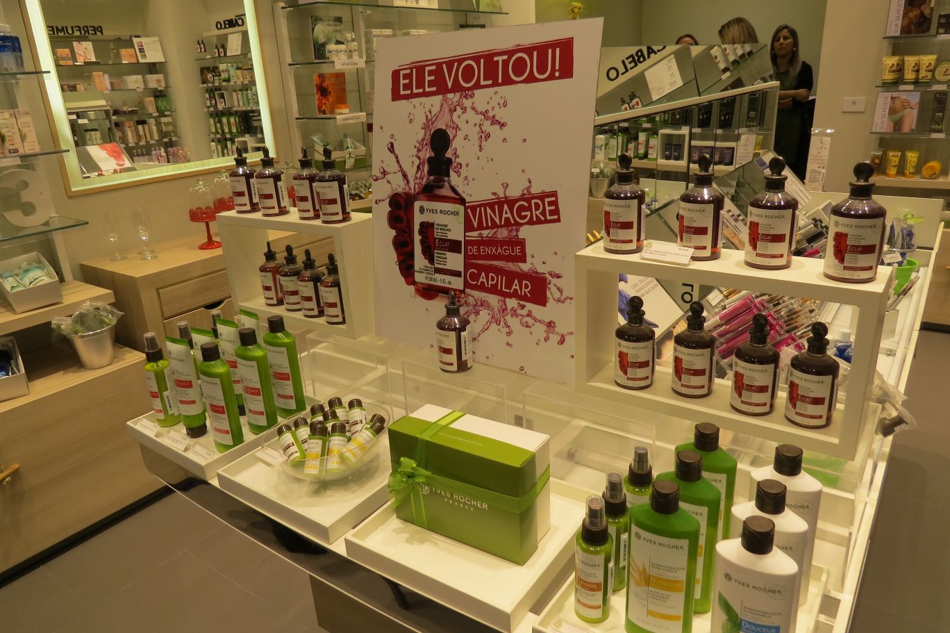 ParkShoppingBarigüi inaugura primeira loja da Yves Rocher no sul do Brasil