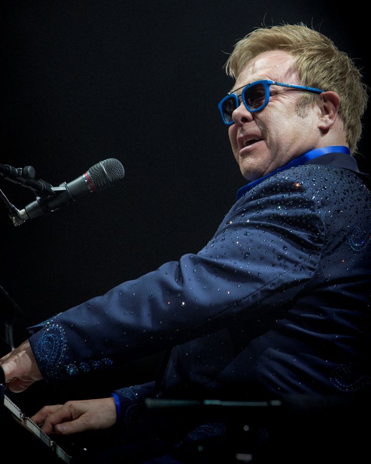 Elton John se apresenta em Curitiba 