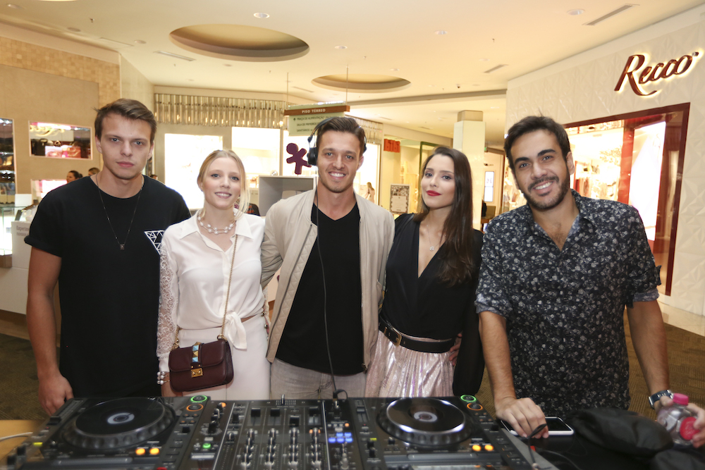 Fotos: Lounge Bruna Garcia, Giuliano Pillagalo, Maquinhos e Victoria Slaviero no Party At The Mall