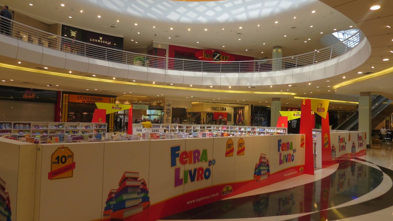 Roda-gigante e atividades culturais no feriado do ParkShoppingBarigüi