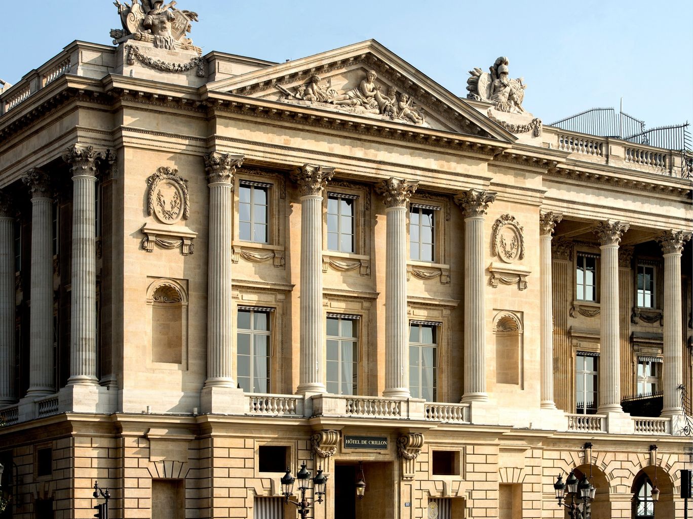 Luxo renovado em Paris