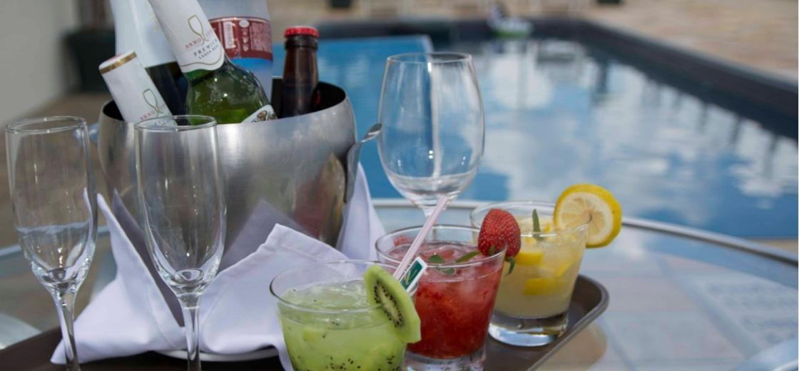 Rooftop em Curitiba: saiba tudo sobre o Happy Hour na cobertura do Quality Hotel