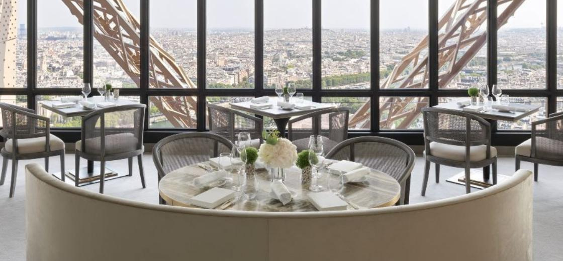 Restaurante da Torre Eiffel reabre após reforma