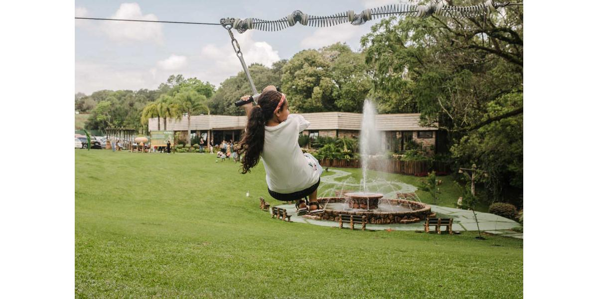 Férias com natureza, diversão e cultura na Vila Katu