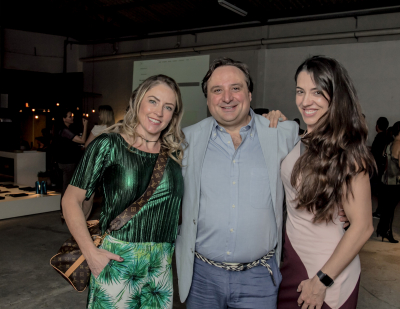 Patricia Freitas, o empresário Mario Adinolfi e Loriane Brotto