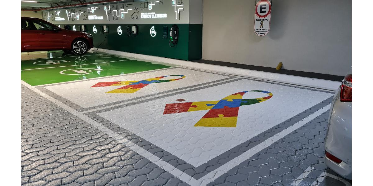 ParkShoppingBarigüi inaugura vagas de estacionamento exclusivas para autistas 