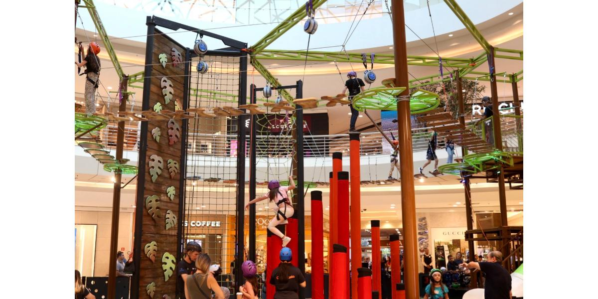 Arvorismo e escalada agitam as férias no ParkShoppingBarigüi