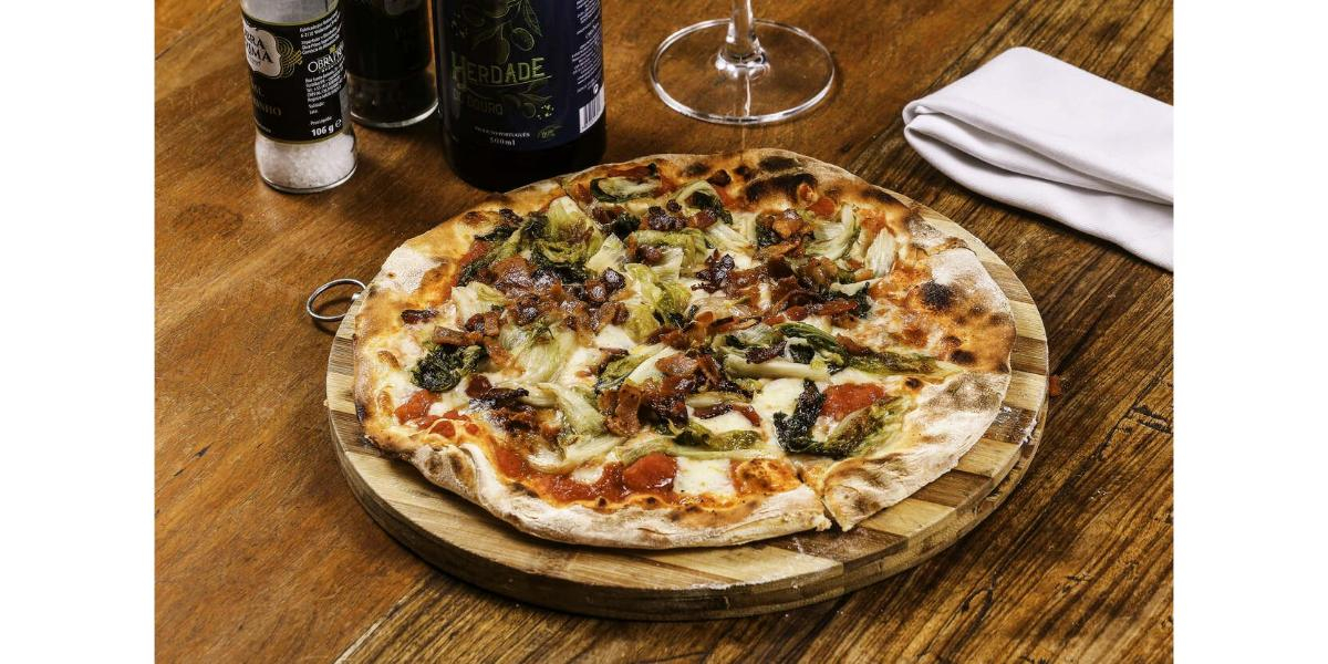 Carolla Pizza D.O.C celebra 25 anos como referência em pizza artesanal em Curitiba